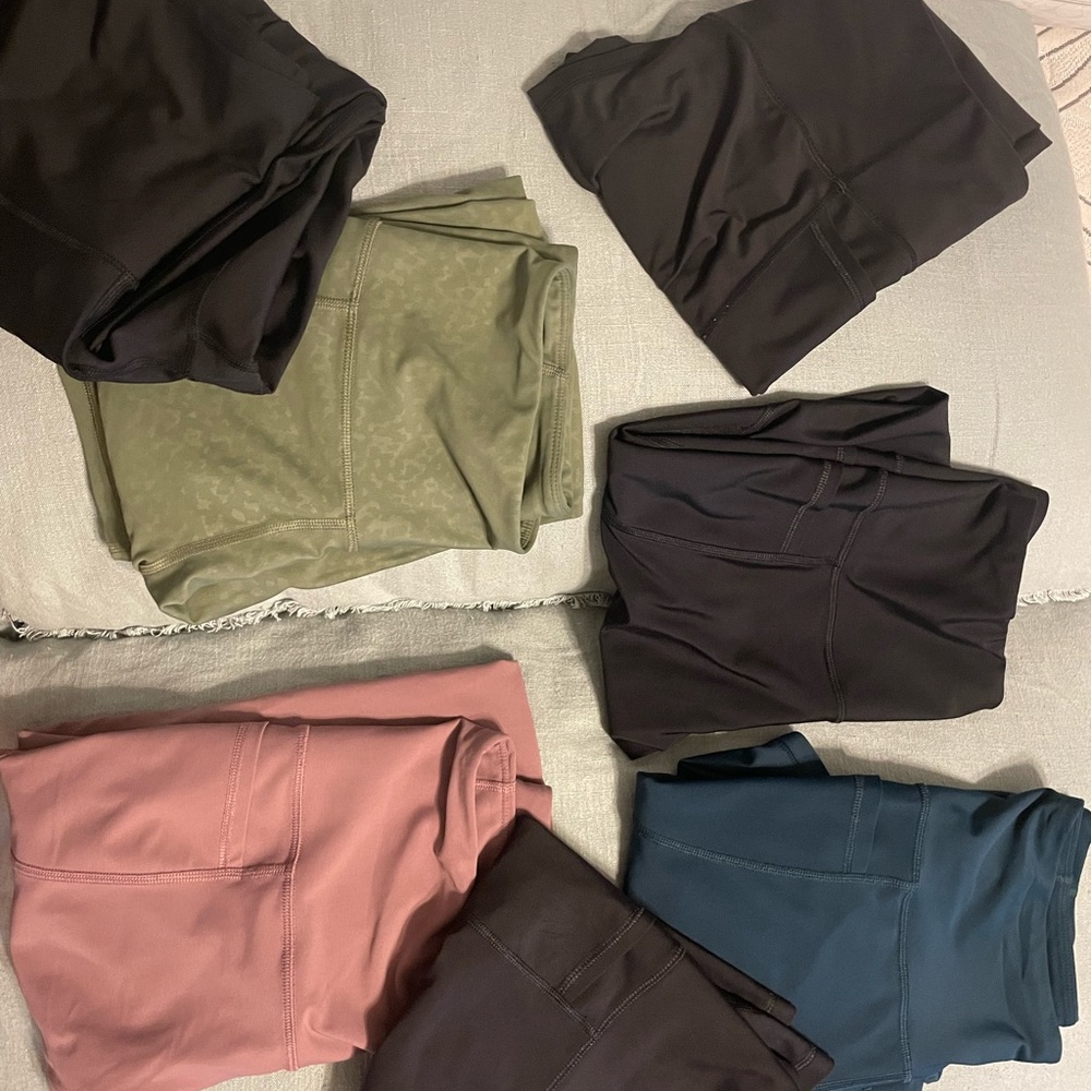 Lot of Old Navy workout clothes